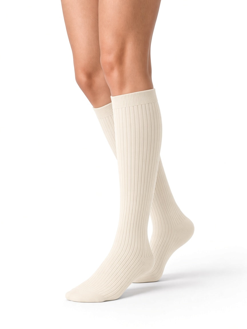 bamboo-compression-socks Classic White